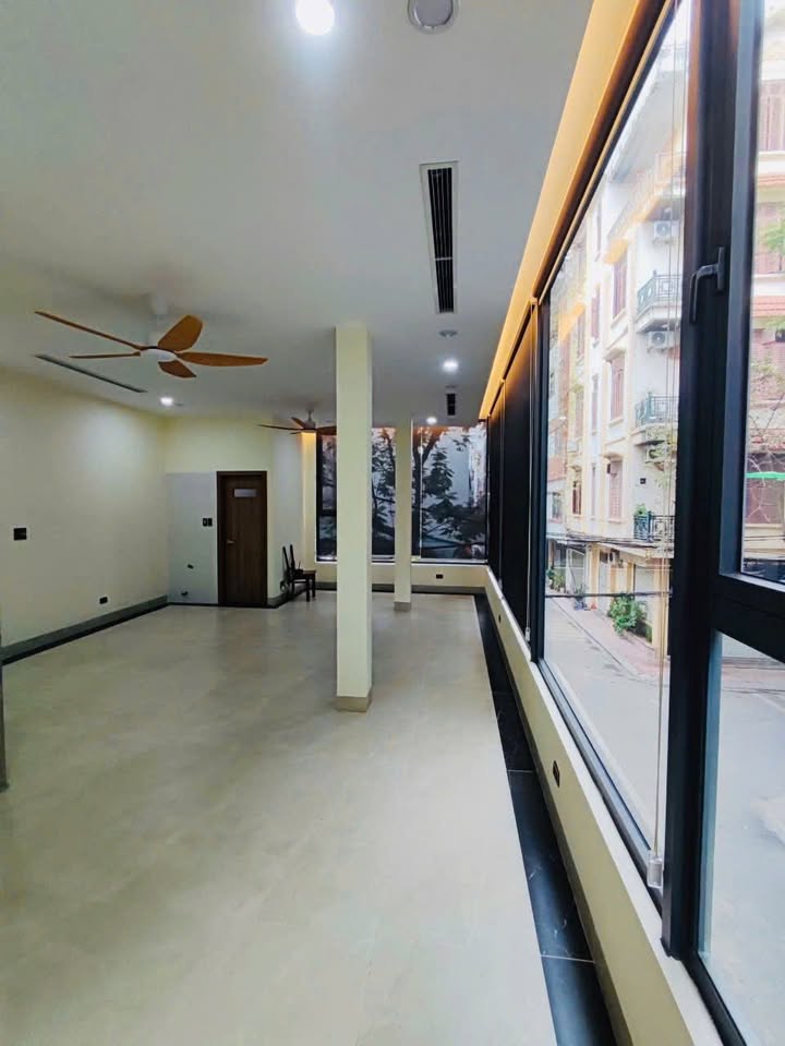 Cho thuê mặt bằng 2 tầng tại Xuân La, Tây Hồ - Phù hợp kinh doanh, văn phòng