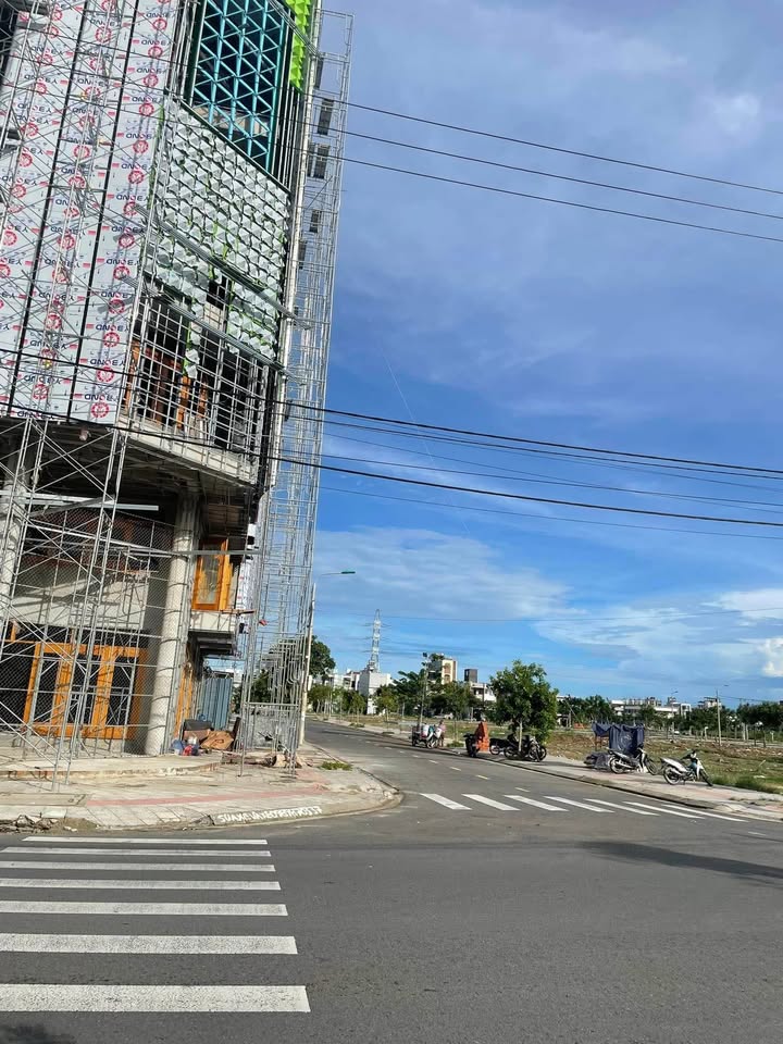 Đất nền đường Lê Quảng Chí, Cẩm Lệ, 100m² giá chỉ 7.8 tỷ - Cơ hội đầu tư sinh lời!