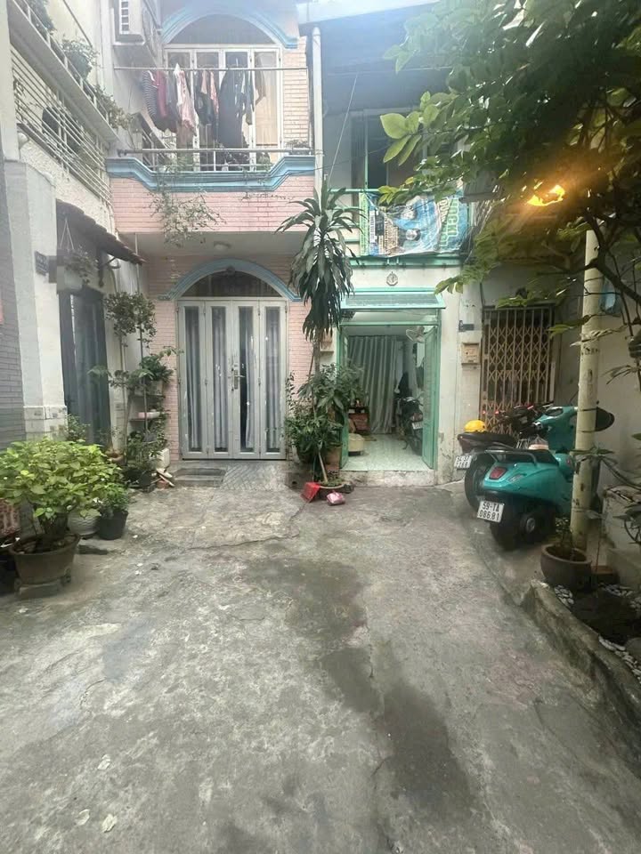 Nhà mini Gò Vấp 17.1m² giá 2.48 tỷ - Vị trí siêu đẹp gần chợ!