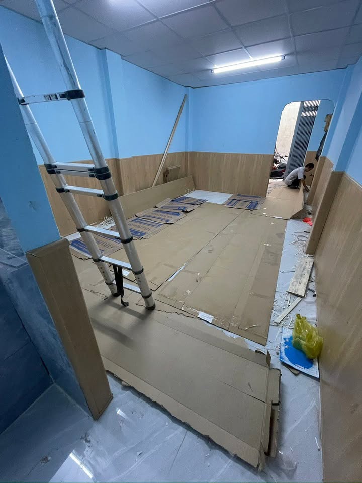 Nhà cho thuê đường Âu Cơ, quận 11, diện tích 43m² - Nhà mới sửa, giá chỉ 8.5 triệu!