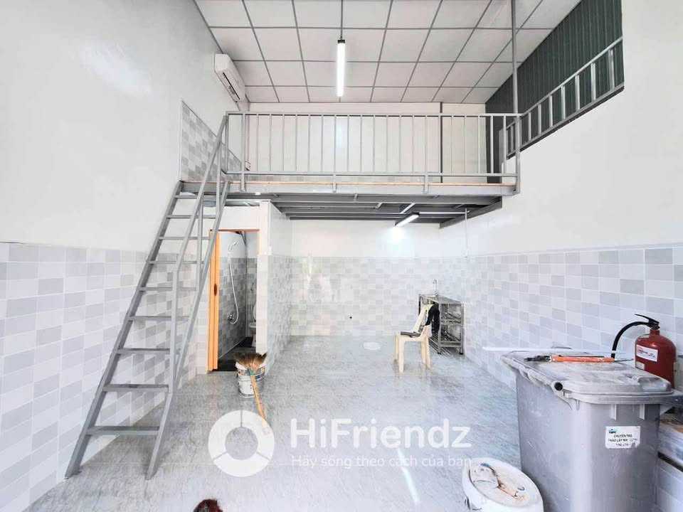 Kiot cho thuê Tân Phú 4m² giá 5.6 triệu - Mặt tiền hẻm thông thoáng!