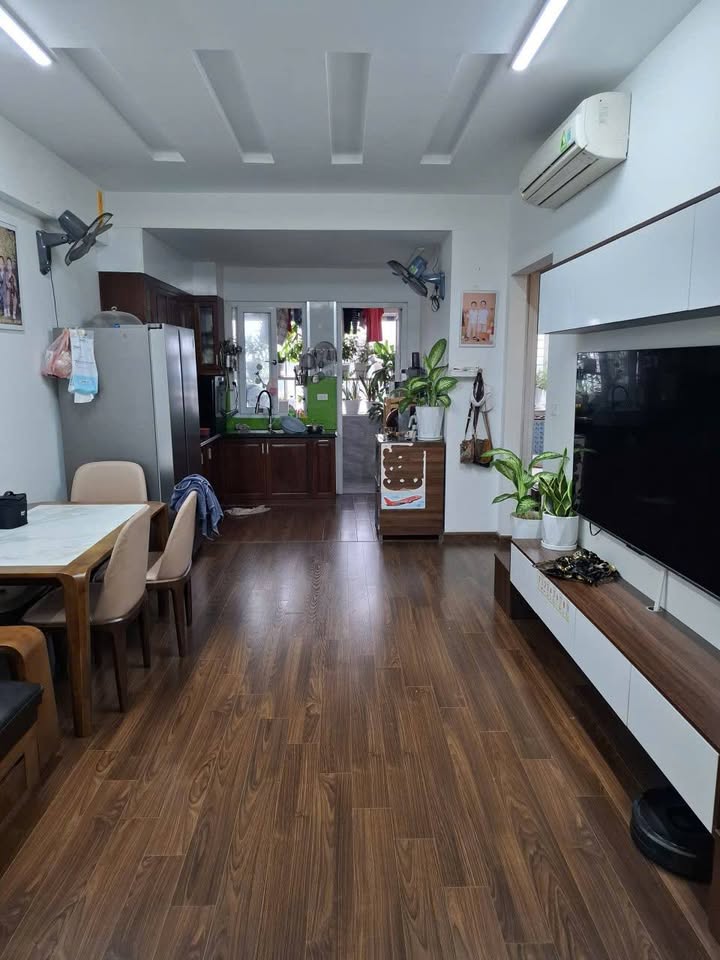 Căn hộ CT17 Green House Việt Hưng 80m² giá 5.7 tỷ - Full nội thất, chỉ việc xách vali vào ở!