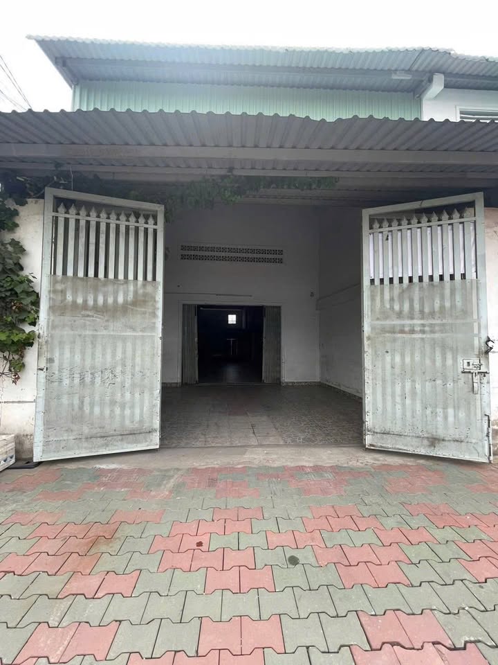 Nhà cho thuê mặt tiền Đặng Thúc Vịnh, Đông Thạnh 180m² - Kinh doanh đa ngành thuận lợi!