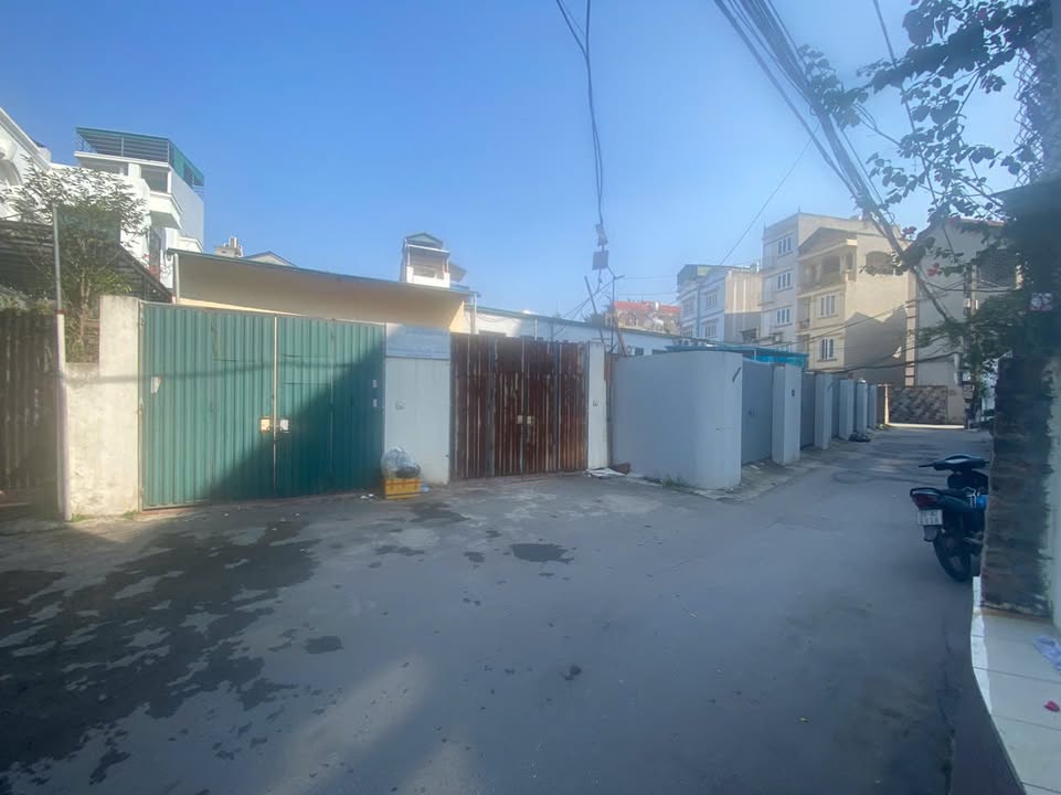 Đất Phú Thượng Tây Hồ 72m² - Ngõ rộng ô tô vào nhà, vị trí đắc địa!