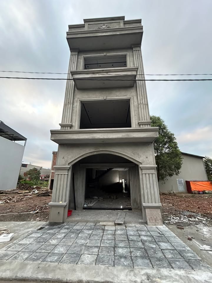 Nhà 3 tầng tại Đa Mai, Bắc Giang 82.5m² giá 4.3 tỷ - Sẵn sàng đón chủ mới!