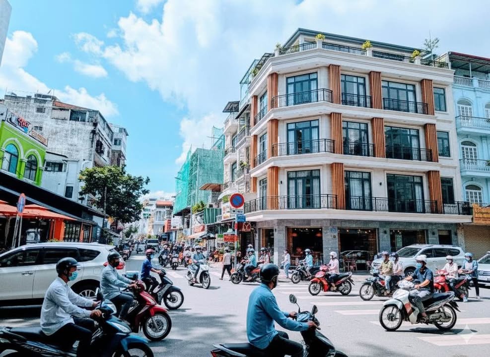 Nhà mặt tiền Cao Bá Nhạ, Quận 1 – Diện tích 49m² giá 34 tỷ - Kinh doanh đỉnh cao!