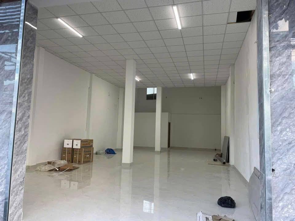 Nhà cấp 4 cho thuê tại đường Hải Phòng, quận Thanh Khê, diện tích 122m² - Vị trí trung tâm, đông đúc!