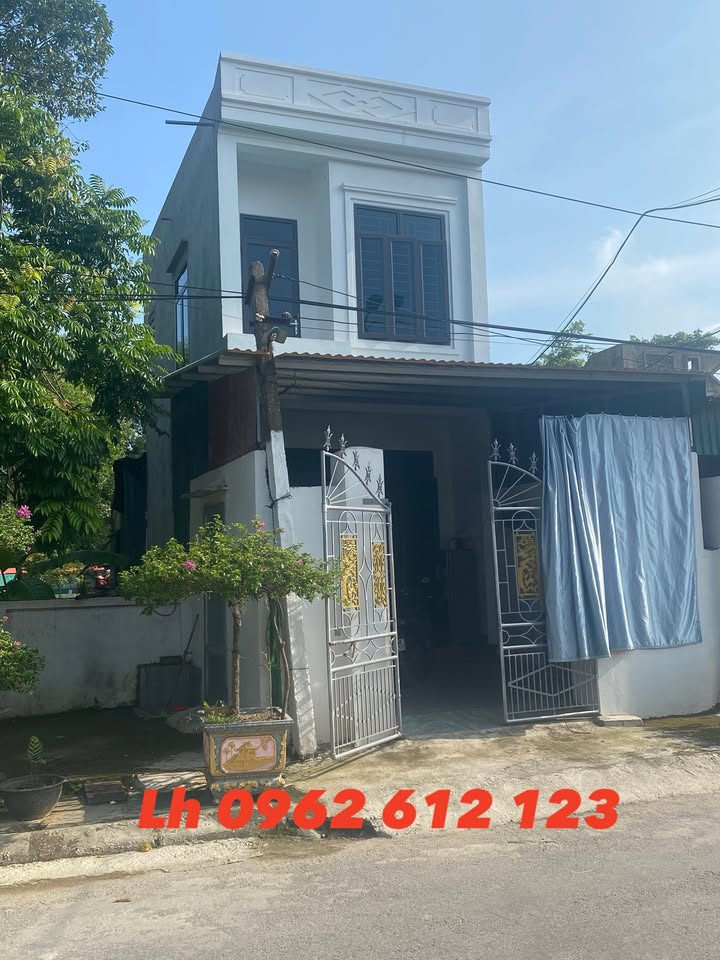 Nhà 2 tầng Quảng Thành 77m² giá 2 tỷ - Sổ đỏ chính chủ, ô tô vào tận nơi!