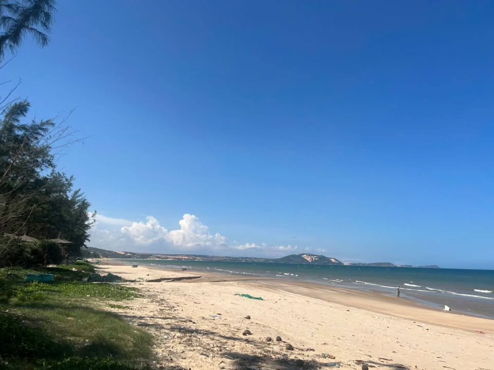 Đất nền Mũi Né 3566m² giá 44.45 tỷ - Mặt tiền đường lớn, gần biển!