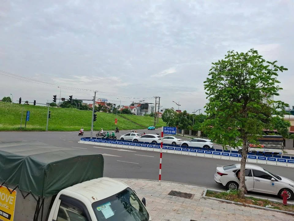 Nhà 4 tầng Ngọc Thụy Long Biên 88m² giá 11.88 tỷ - Cơ hội đầu tư hiếm có!