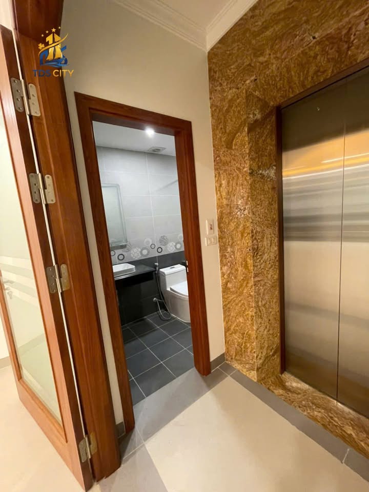 Sàn văn phòng cho thuê tại Nguyễn Đổng Chi 50m² giá 11 triệu - Không gian hiện đại, thoáng đãng!