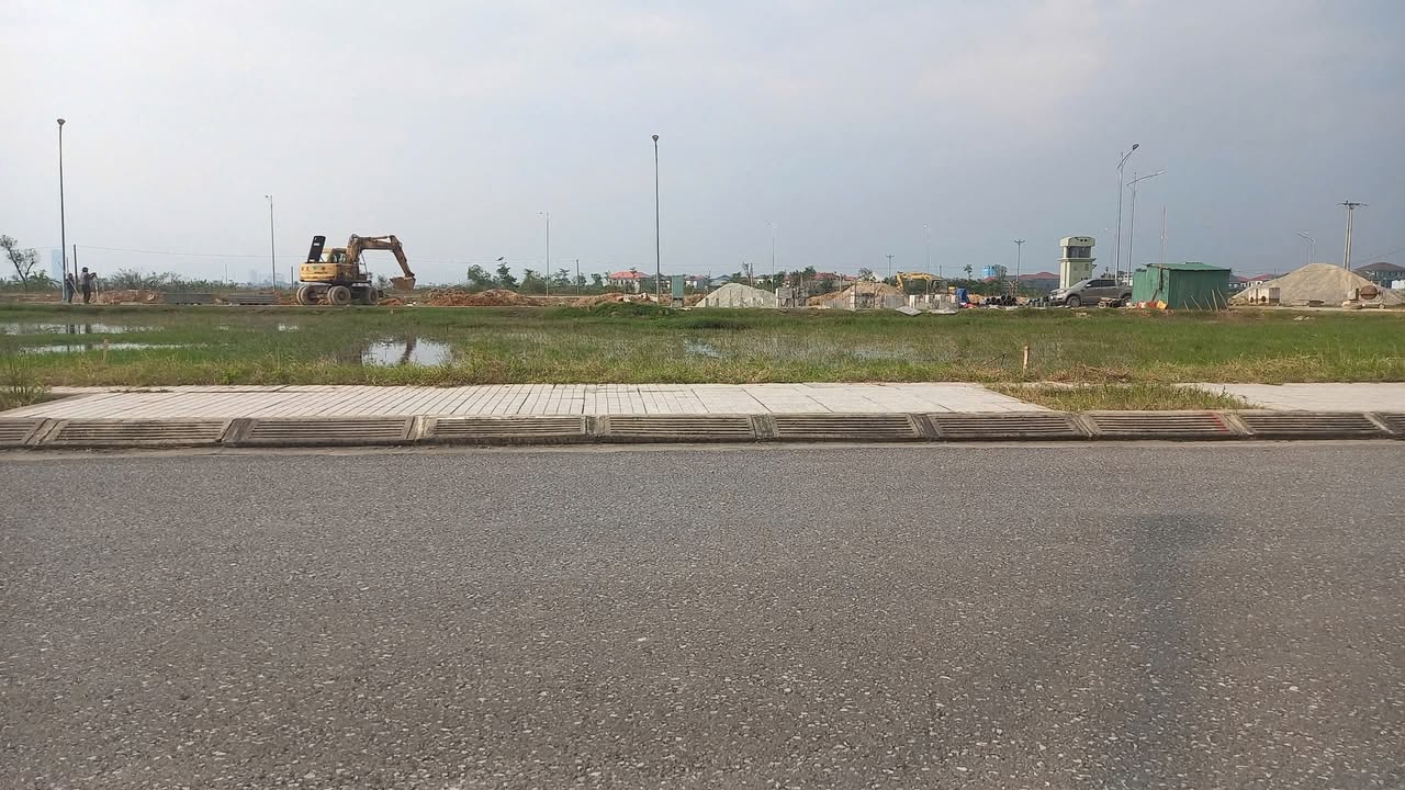 Đất nền Lối 2 đường Ngô Quyền, Trần Phú, 160m² giá 2.3 tỷ - Vị trí đắc địa gần chợ