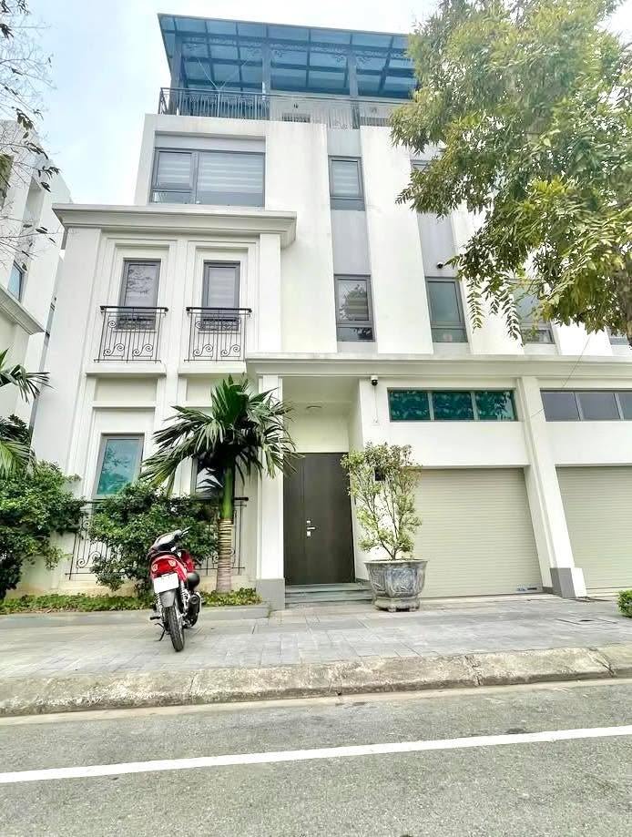 Biệt thự cho thuê tại The Manor, Nguyễn Xiển, 160m² - Thiết kế hiện đại, sẵn sàng bàn giao!