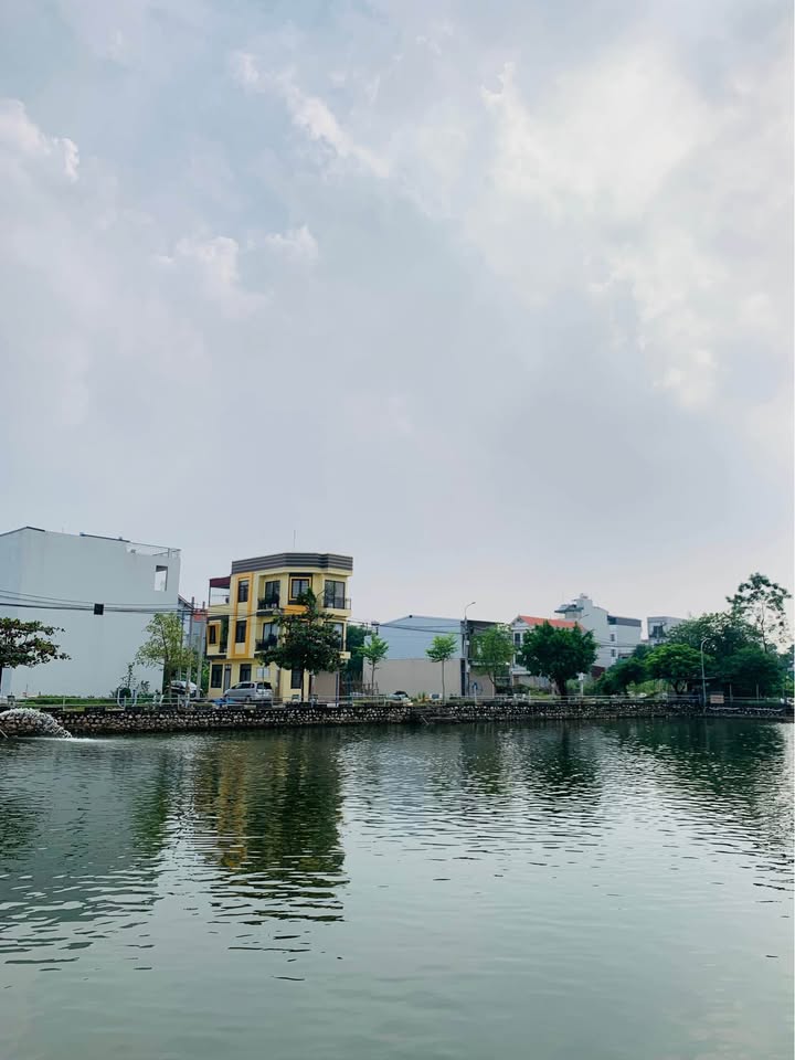 Đất phân lô Lại Yên Hoài Đức 54m² giá 7 tỷ - Sát hồ điều hòa thoáng mát!