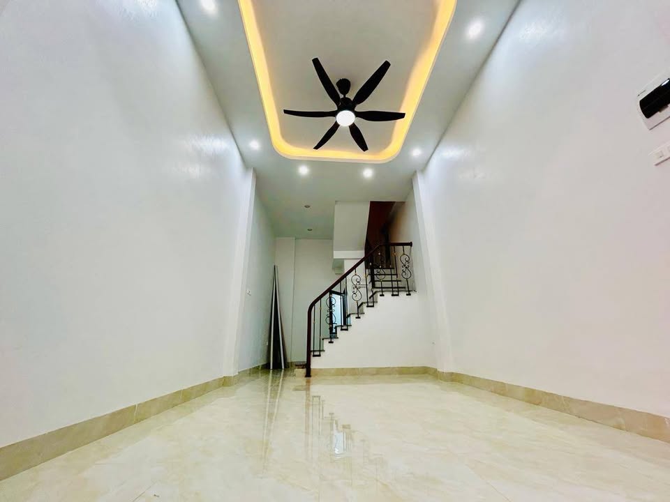 Nhà mặt phố Chính Kinh, Thanh Xuân 24m² giá 8.88 tỷ - Kinh doanh lý tưởng!