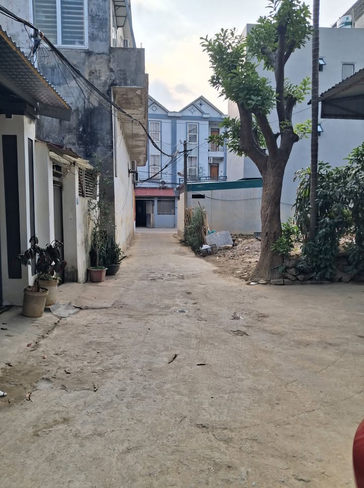 Nhà cấp 4 tại đường Bến Oánh, Thái Nguyên 66m² giá 2.1 tỷ - Đối diện chợ Túc Duyên!