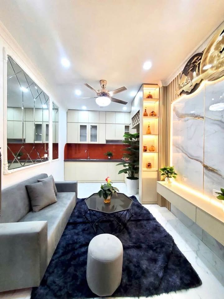 Nhà Phố Bạch Mai 26m² giá 4.86 tỷ - Sổ đỏ chính chủ, ngõ nông gần phố K!