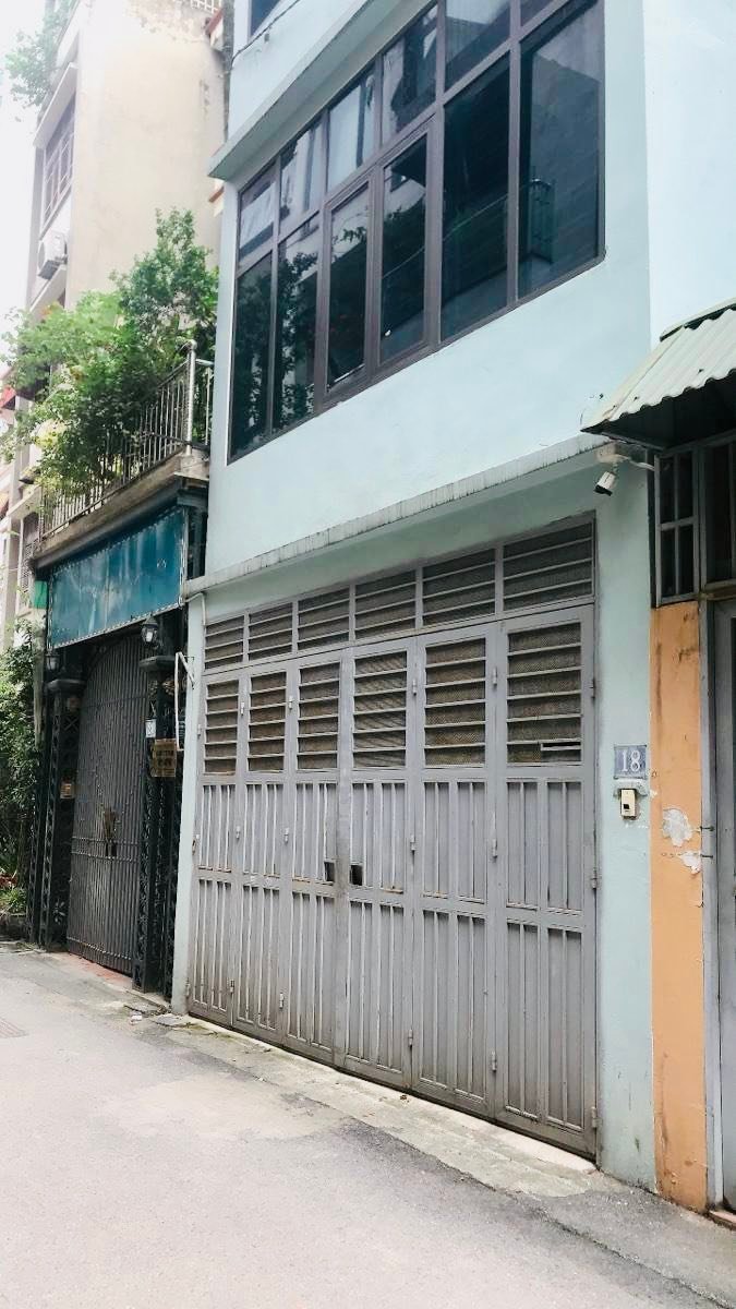 Nhà phố Vương Thừa Vũ, Thanh Xuân, 90m² giá 24.5 tỷ - Vị trí vàng, ô tô tránh