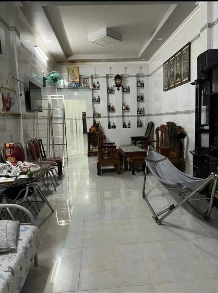 Nhà mặt tiền đường Dương Minh Quang, Sóc Trăng 176m² giá 3.4 tỷ - Thuận tiện kinh doanh ngay!