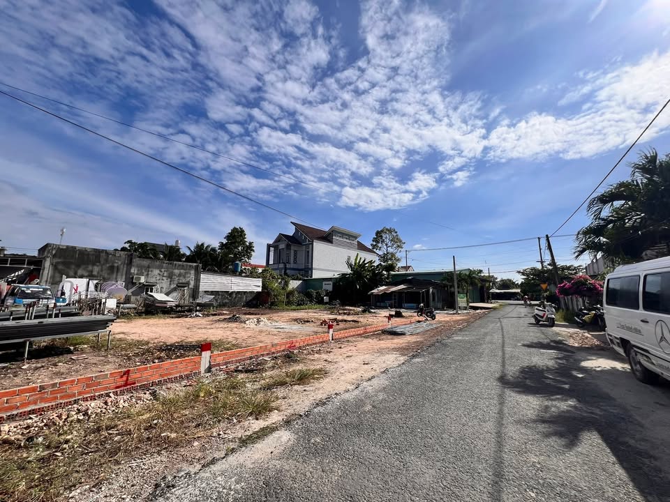 Đất nền vị trí đắc địa phường Long Hoa, Tây Ninh 97m² - Sẵn sàng đầu tư sinh lời!