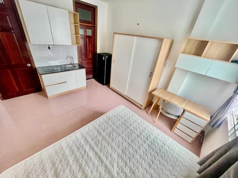 Phòng cho thuê tại 551 CMT8, Quận 10, 6.19 triệu - Không chung chủ, an ninh 24/7!