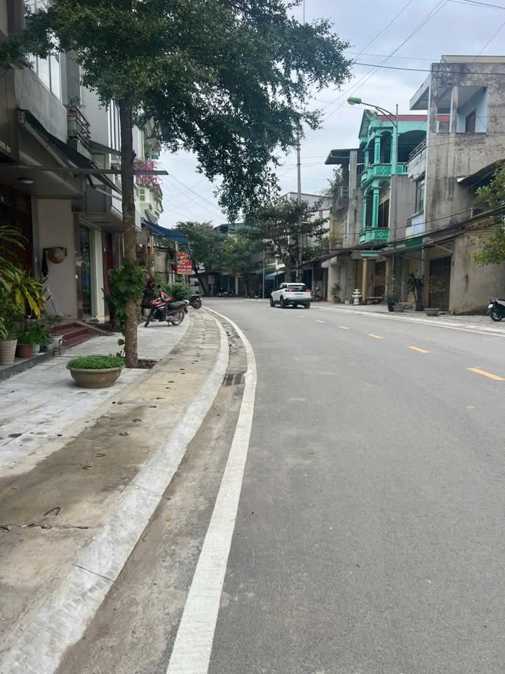 Nhà mặt tiền đường Cao Thắng Yên Bái 163m² giá thương lượng - Thích hợp kinh doanh