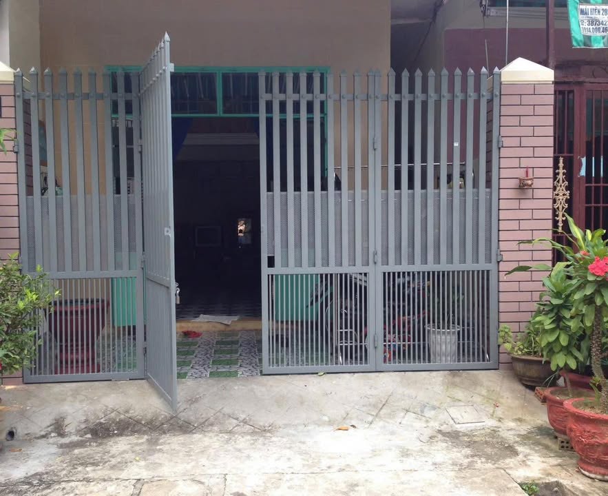 Nhà cho thuê mặt tiền khu Hòa Cường, 2 phòng ngủ, giá 7.8 triệu - Tiện nghi đầy đủ!