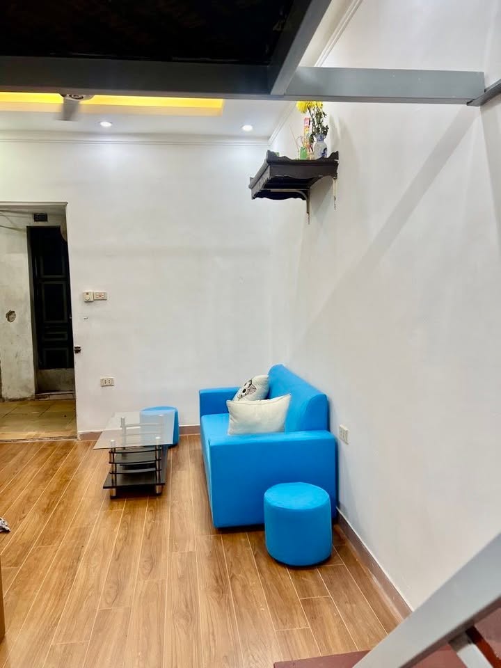 Căn hộ Tập thể May 10, Nguyễn Văn Linh, Sài Đồng 30m² - Sẵn sàng vào ở ngay!