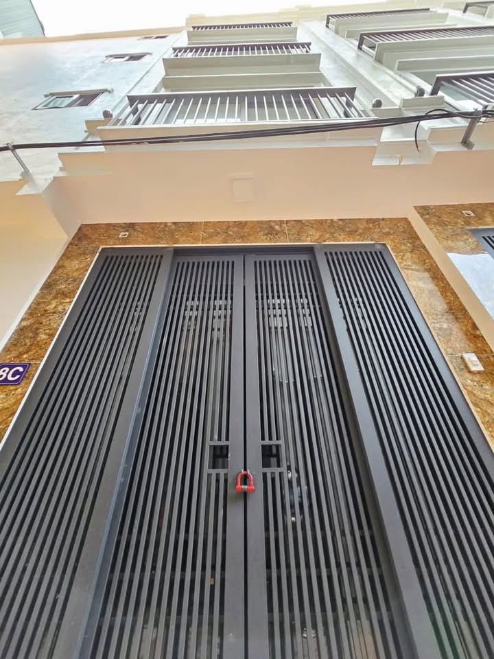 Nhà riêng Cầu Diễn 30m² giá 6.4 tỷ - Thiết kế hiện đại, ô tô tránh 20m!