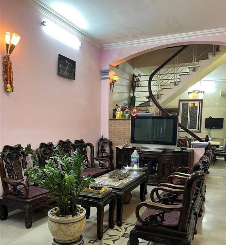 Nhà 5 tầng đường Nguyễn Đức Cảnh, An Biên, Lê Chân 63m² giá 9.5 tỷ - Vị trí trung tâm đắt giá!