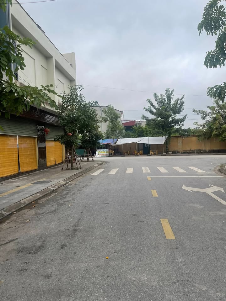 Kho cho thuê tại Công Viên Giang Liễu, Quế Võ 180m² - Đường ô tô tải tránh nhau