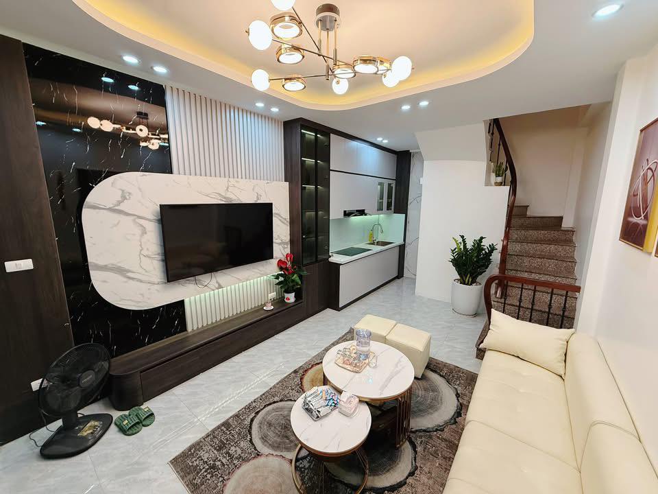 Nhà gần Bệnh viện Thanh Nhàn 27m² giá 6 tỷ - Thiết kế hợp lý, thoáng sáng!