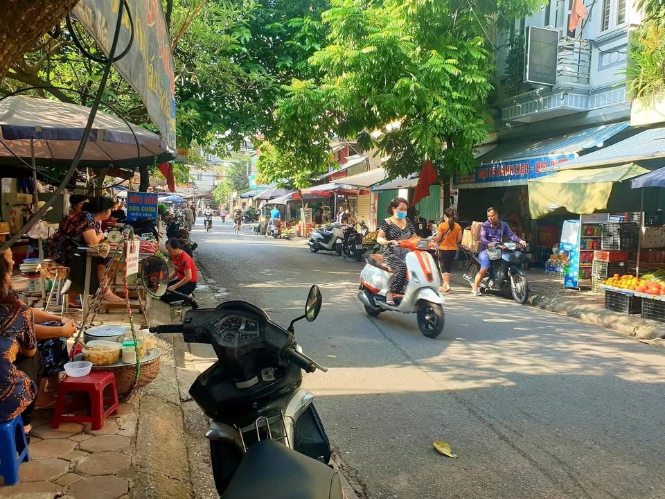 Nhà mặt ngõ Tân Mai, quận Hoàng Mai, 50m² giá 11 tỷ - Kinh doanh đỉnh cao!