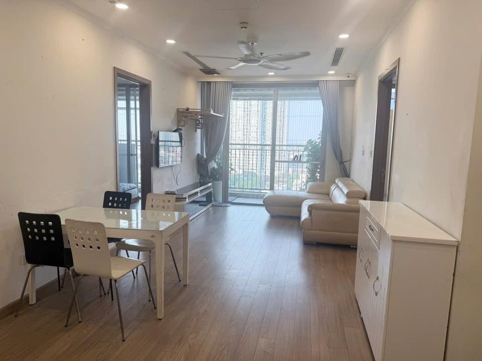 Căn hộ Vinhomes Gardenia quận Nam Từ Liêm 81m² giá 17 triệu - Full nội thất sang trọng!