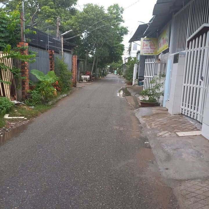 Nhà mặt tiền Trần Quang Diệu, Bình Thủy, Cần Thơ 91m² giá 3.65 tỷ - Tiềm năng kinh doanh hấp dẫn!