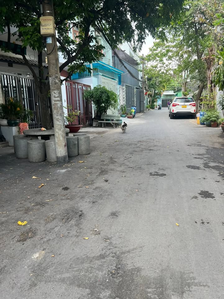 Nhà riêng Đình Phong Phú B Thủ Đức 99m² giá 4 tỷ - Ô tô tới tận cửa!