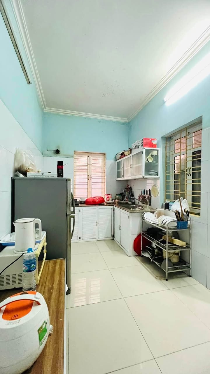 Nhà 2 tầng mặt đường Văn Cú, An Đồng, An Dương 200m² giá 9.2 tỷ - Kinh doanh thoải mái!