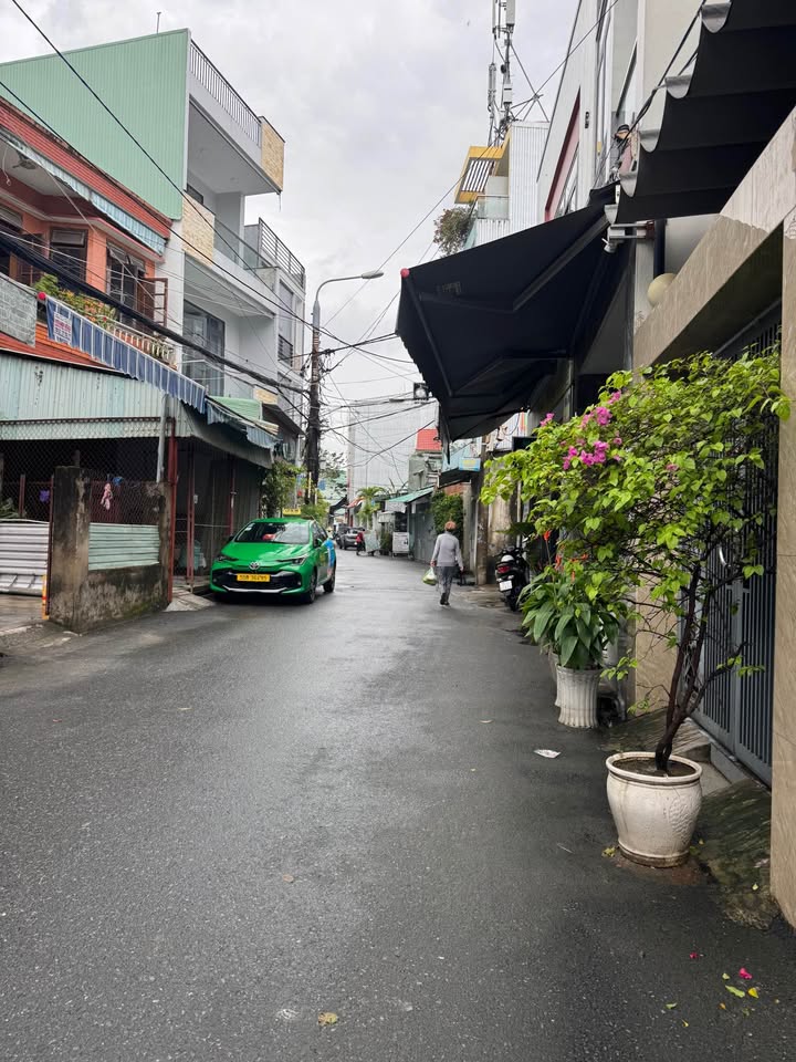 Nhà Tô Hiệu, Liên Chiểu 144m² giá thỏa thuận - Ô tô đỗ cửa, 3 phòng ngủ rộng rãi!