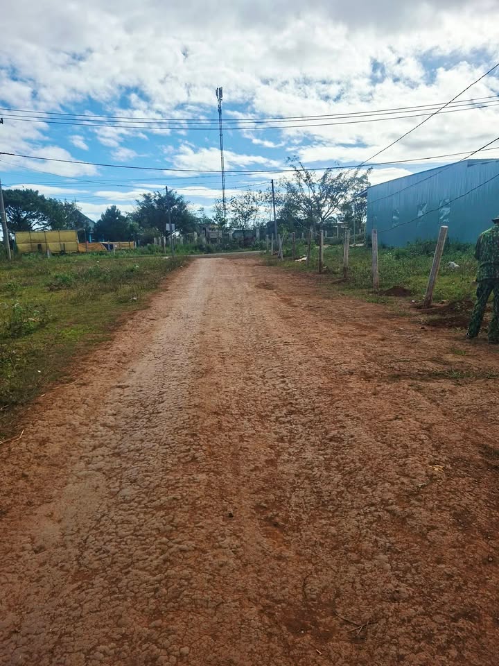 Đất nền Lý Chính Thắng, An Phú, Pleiku 100m² - Hẻm ô tô, hướng Nam!