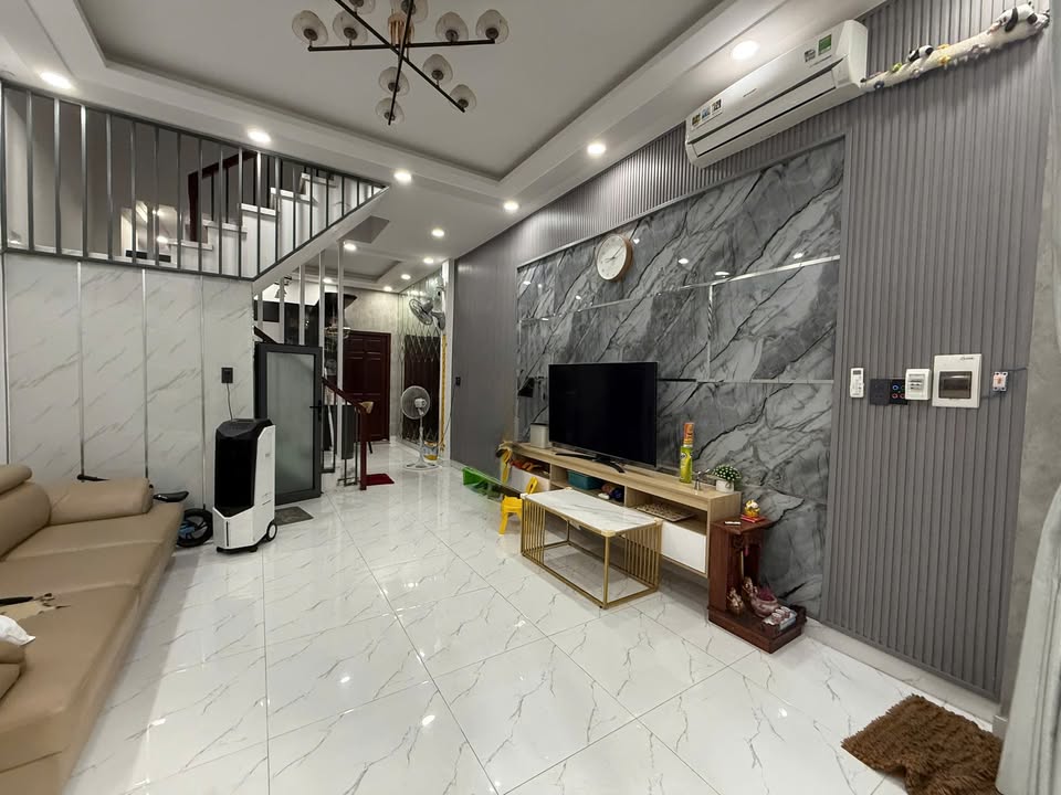 Nhà đẹp Tân Hòa Đông 48m² giá 5.25 tỷ - Dọn vào ở ngay!