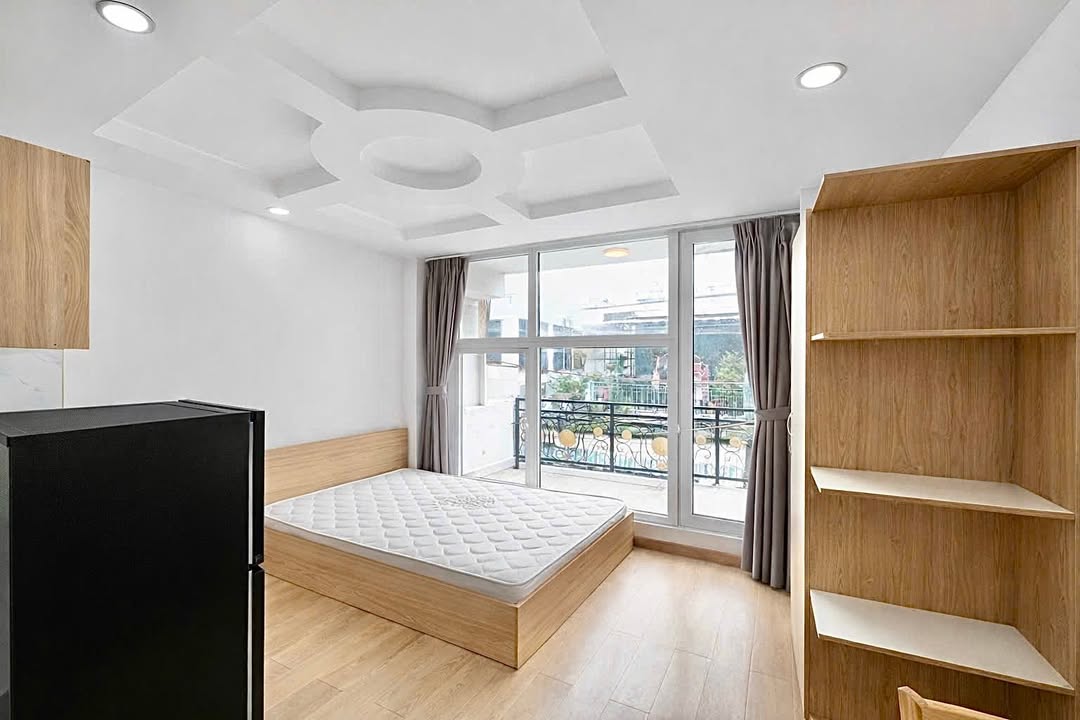 Căn hộ cho thuê đường Cách Mạng Tháng 8 quận 10 - Giá cả thỏa thuận, ban công rộng rãi!