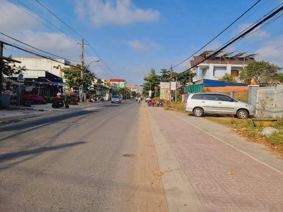 Đất mặt tiền đường Hùng Vương, Trà Vinh 300m² giá 4.3 tỷ - Cơ hội đầu tư hấp dẫn!