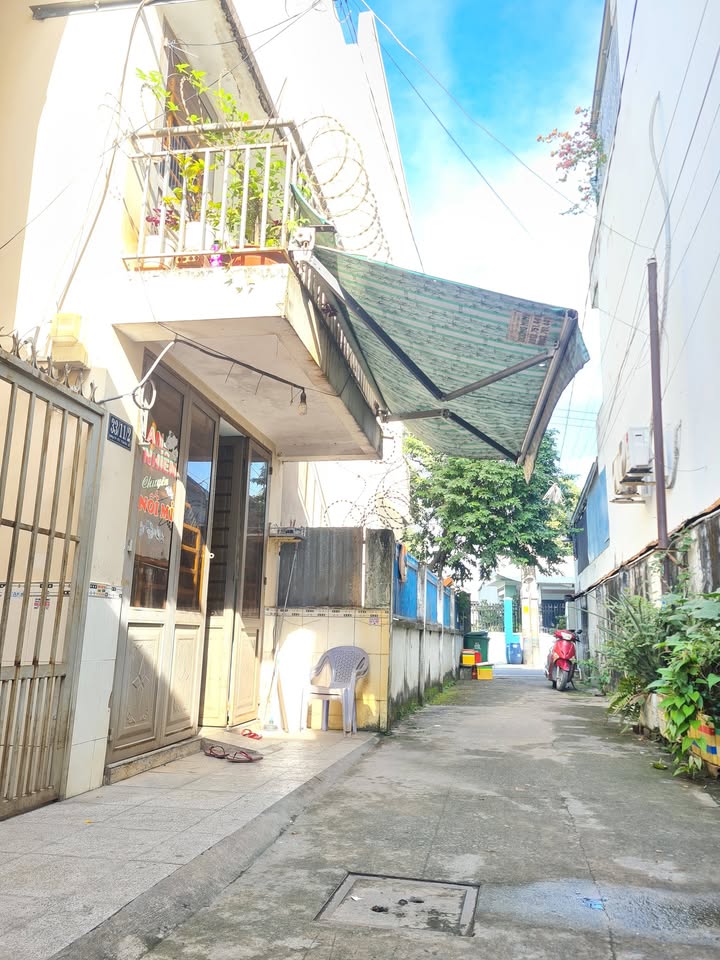 Đất Tặng Dãy Trọ 127m² Hẻm Xe Hơi Đường Hoàng Hữu Nam, Q9 - Dòng Tiền 15 Triệu/Tháng!