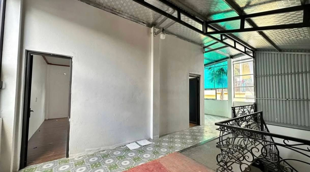 Bán đất tặng nhà 1,5 tầng tại đường Vạn Hạnh, Ninh Khánh - Diện tích 132,2m², giá thỏa thuận!