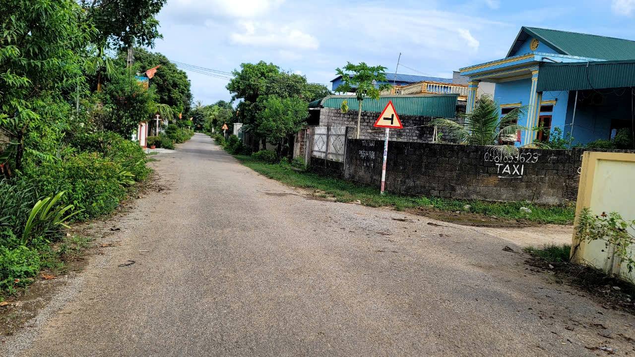 Đất nền Ngọc Lương, Yên Thủy 326m² giá chỉ 700 triệu - Đầu tư sinh lời ngay!