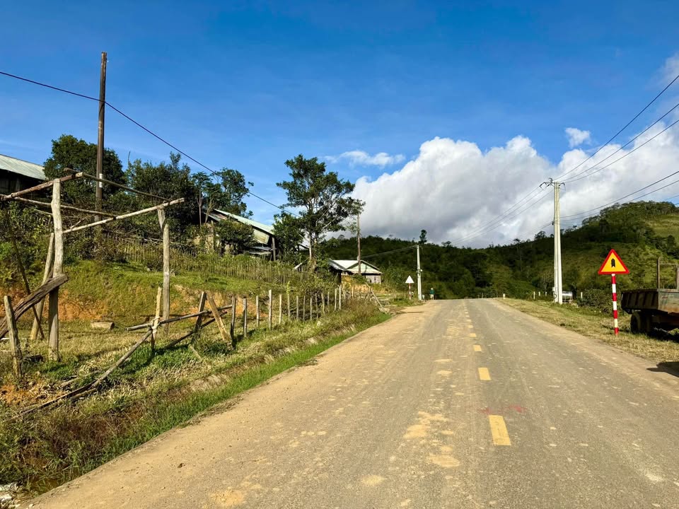 Bán 4 lô đất liền kề tại Măng Cành, Kon Plông - Giá chỉ chưa tới 1 tỷ/lô!