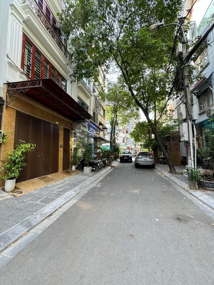 Nhà phố Trung Kính Cầu Giấy 100m² giá 30 tỷ - Kinh doanh đắc địa, ô tô vào nhà!