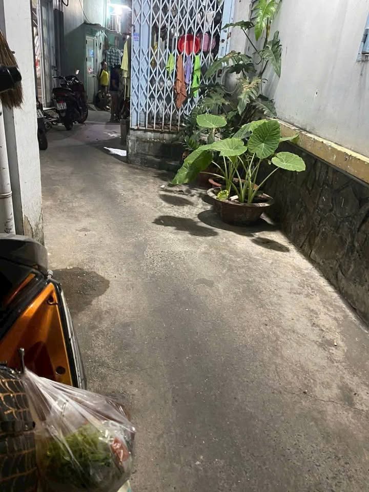 Nhà bán Vĩnh Lộc B, Bình Chánh 40m² giá 1.15 tỷ - Vị trí đẹp, sổ hồng chính chủ!