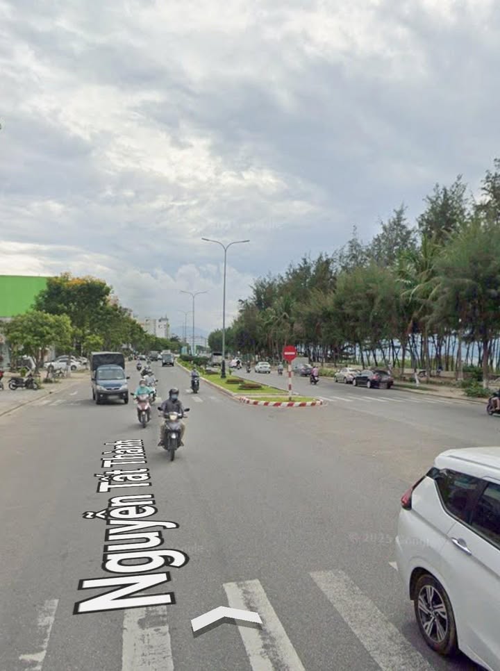 Đất mặt tiền biển Nguyễn Tất Thành 250m² giá 30 tỷ - Cơ hội vàng đầu tư!