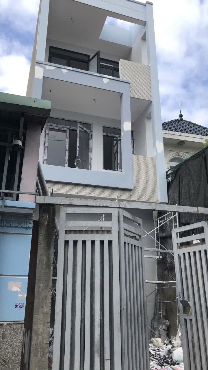 Bán nhà mặt tiền ĐT 6-3, Hóc Môn 64m² giá 5.8 tỷ - Sổ hồng riêng, tiện ích xung quanh